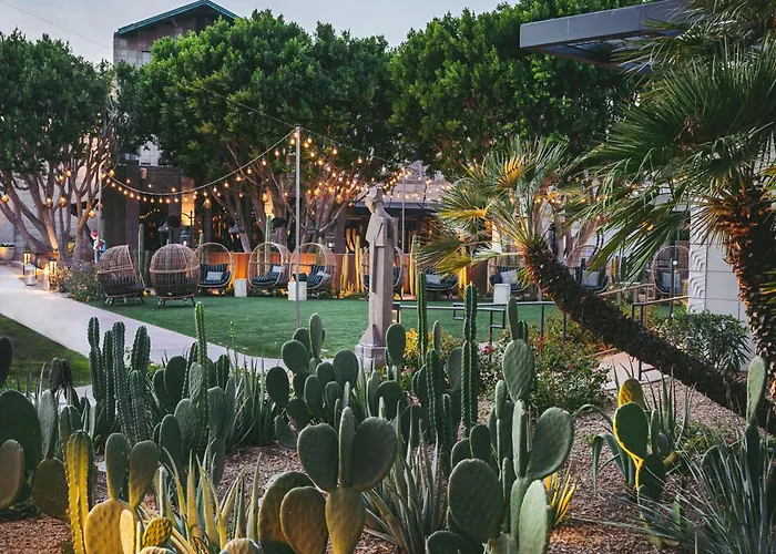 Resort Arizona Biltmore, Lxr &