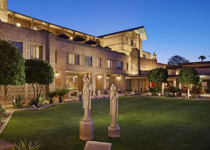 Resort Arizona Biltmore, Lxr &